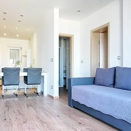 Guest house Luxury Beach Mediteran 4*
